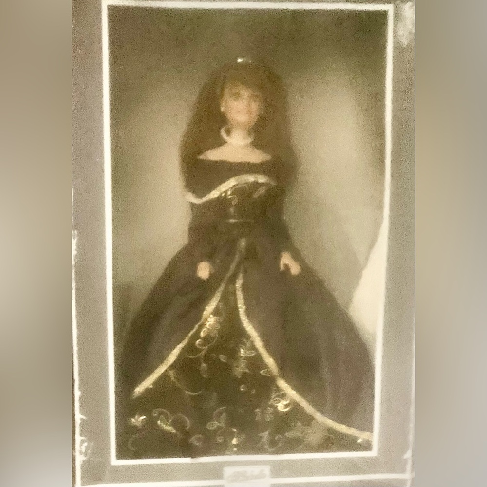 Michelle Collectibles Collector's Fashion Doll New in Box